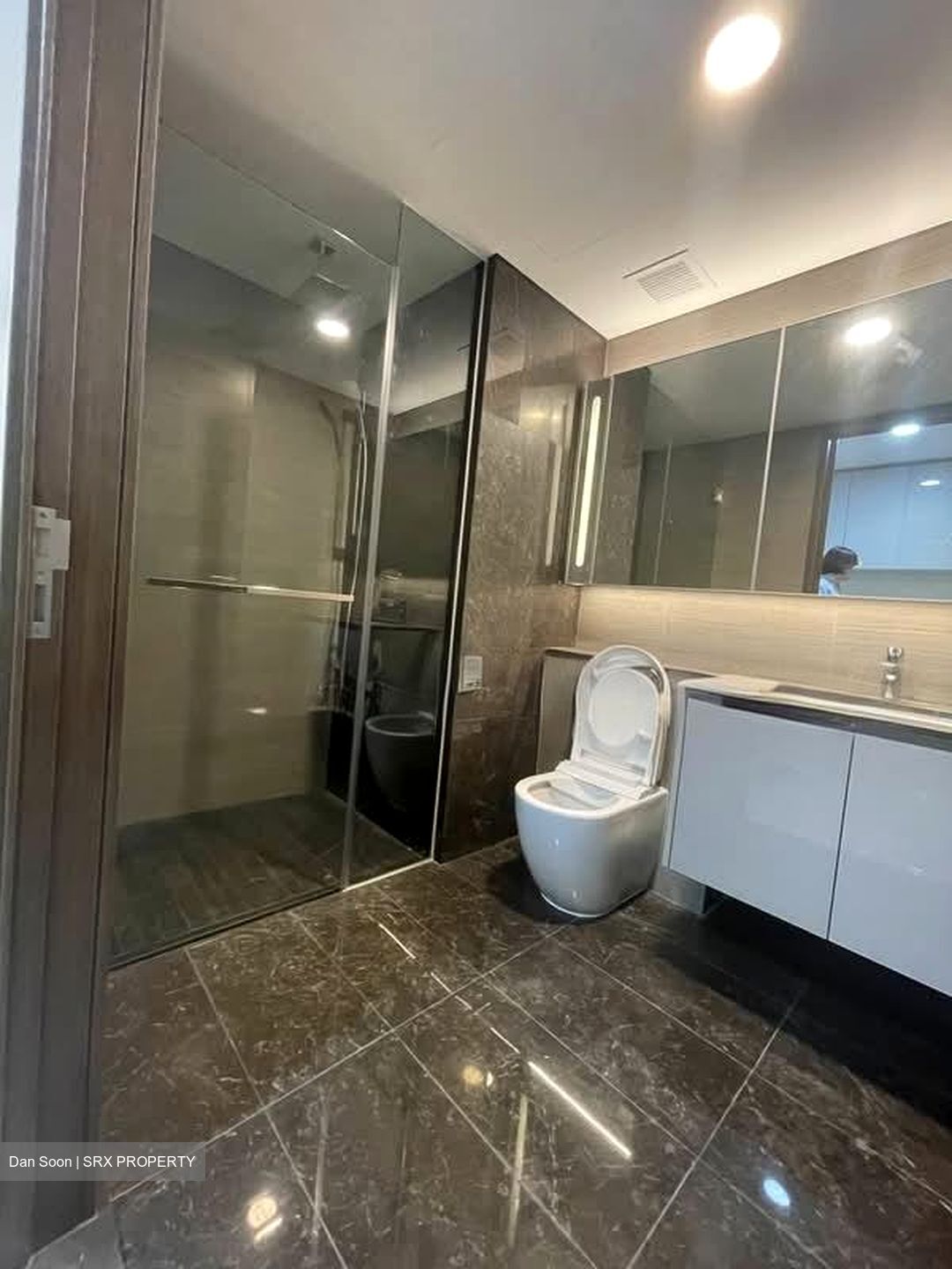 Sims Avenue (D14), Condominium #580575471